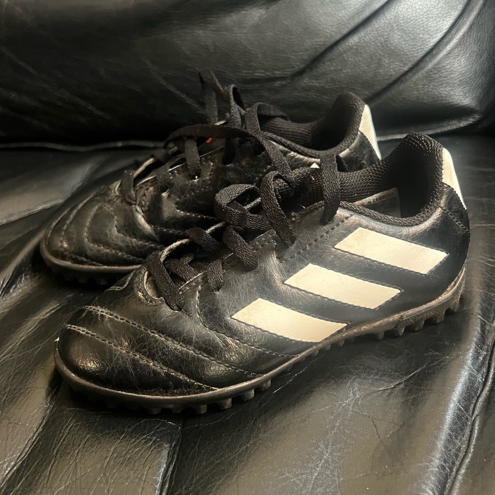 Adidas toddler turf shoes